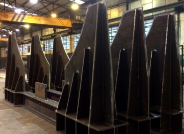 Estructuras Auxiliares. ESTRUCTURAS METÁLICAS FRUTOS