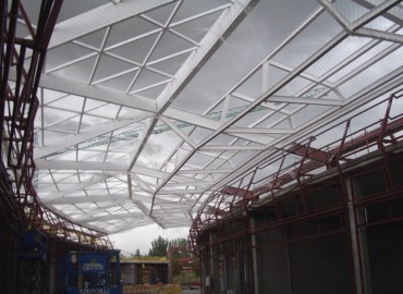 Estructuras Auxiliares. ESTRUCTURAS METÁLICAS FRUTOS