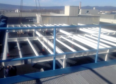 Estructuras Auxiliares. ESTRUCTURAS METÁLICAS FRUTOS