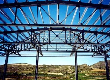 Bodegas ESTRUCTURAS METÁLICAS FRUTOS