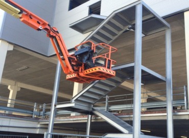 Golf. ESTRUCTURAS METÁLICAS FRUTOS