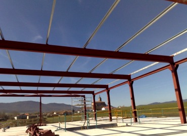 Golf. ESTRUCTURAS METÁLICAS FRUTOS