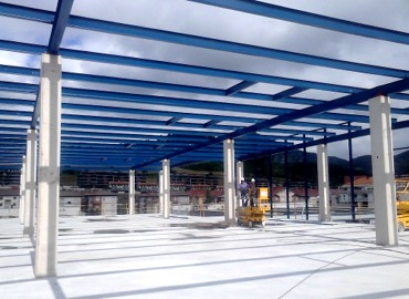 Pabellones Industriales. ESTRUCTURAS METÁLICAS FRUTOS