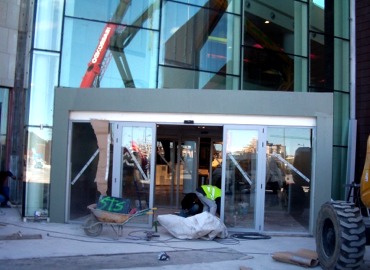 Puertas. ESTRUCTURAS METÁLICAS FRUTOS