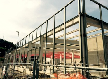 Supermercado. ESTRUCTURAS METÁLICAS FRUTOS